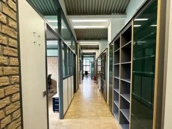 Prenájom kancelárie 165 m², Wassergasse 3, Berlin - Mitte, Berlín Prenájom kancelárie 165 m², Wassergasse 3, Berlin - Mitte, Berlín