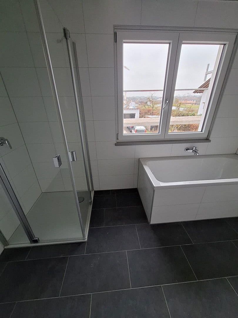 Prenájom domu 152 m², pozemek 320 m², Edling, Bavorsko Prenájom domu 152 m², pozemek 320 m², Edling, Bavorsko