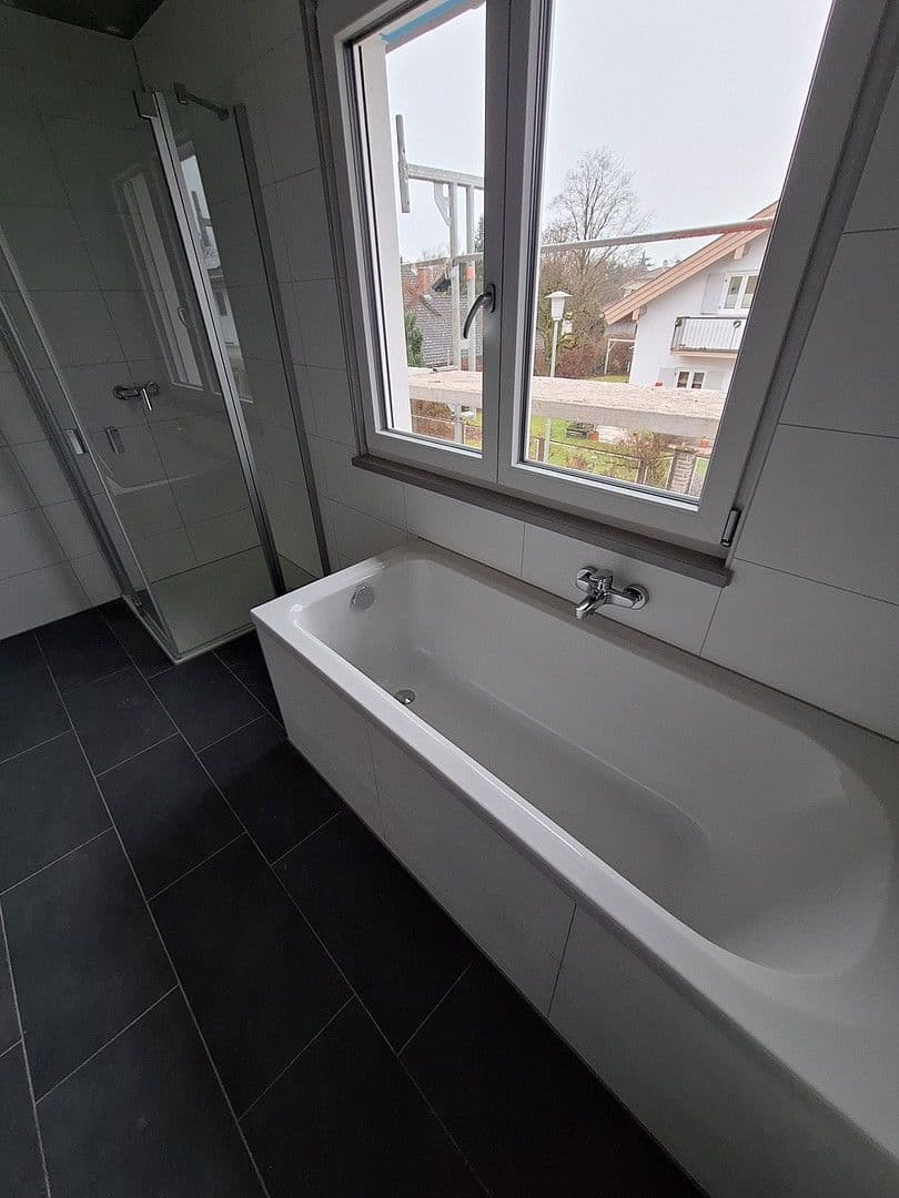 Prenájom domu 152 m², pozemek 320 m², Edling, Bavorsko Prenájom domu 152 m², pozemek 320 m², Edling, Bavorsko