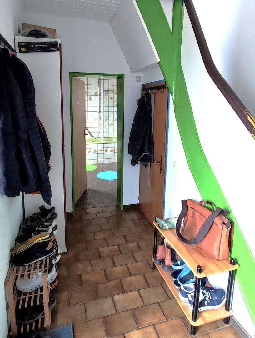 Predaj domu 147 m², pozemek 410 m², Fliederweg 8, Solingen, Severné Porýnie - Westfálsko Predaj domu 147 m², pozemek 410 m², Fliederweg 8, Solingen, Severné Porýnie - Westfálsko