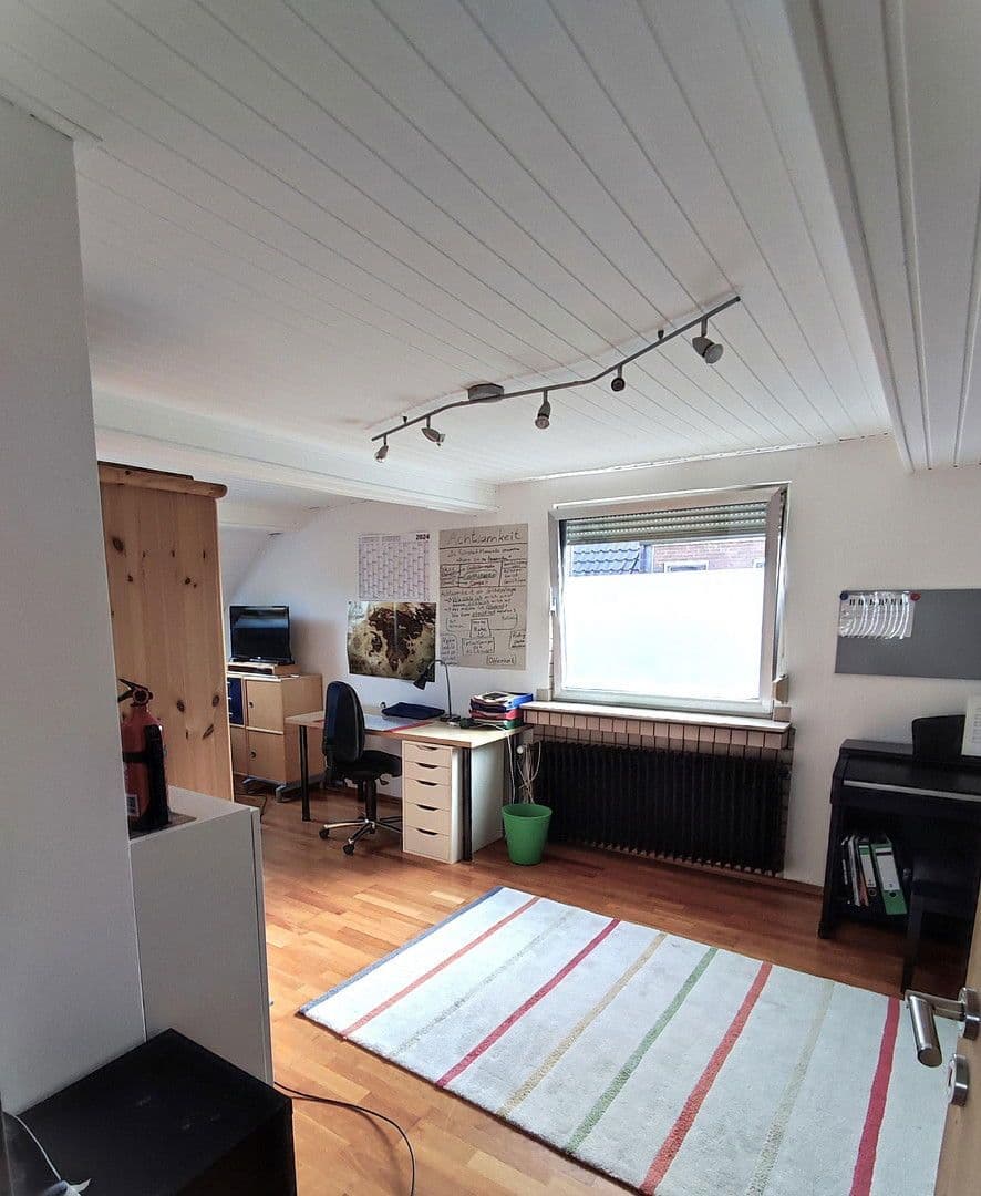 Predaj domu 147 m², pozemek 410 m², Fliederweg 8, Solingen, Severné Porýnie - Westfálsko Predaj domu 147 m², pozemek 410 m², Fliederweg 8, Solingen, Severné Porýnie - Westfálsko