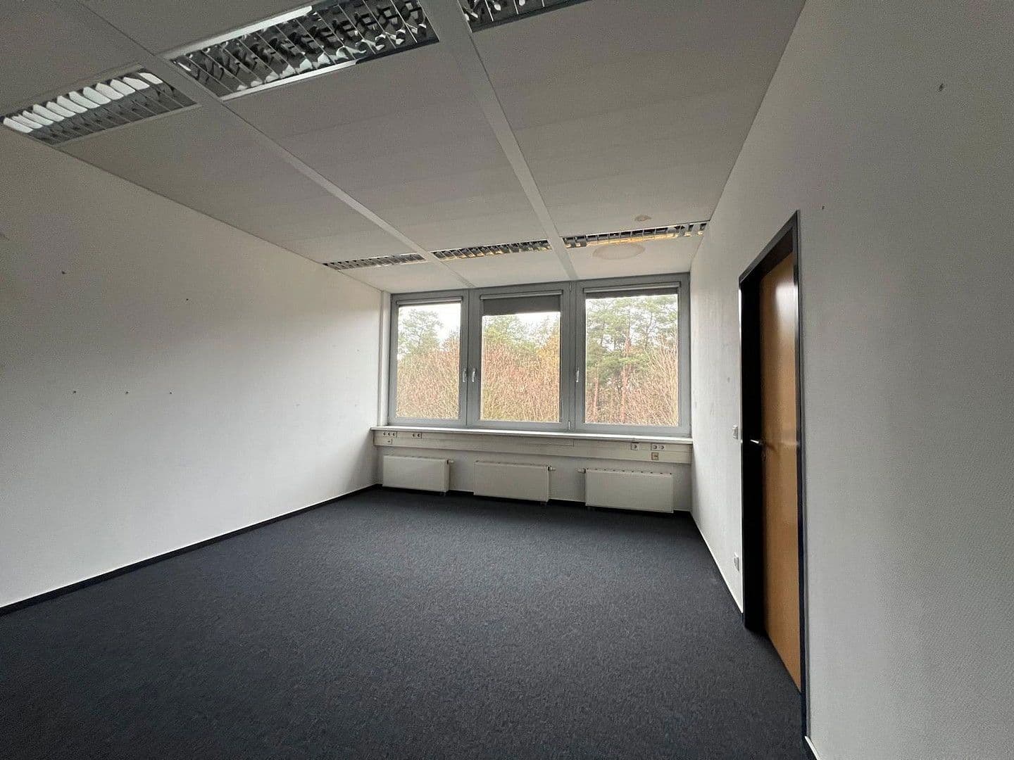 Prenájom kancelárie 37 m², Rövertannen 13, Güstrow, Meklenbursko-Predpomoransko Prenájom kancelárie 37 m², Rövertannen 13, Güstrow, Meklenbursko-Predpomoransko