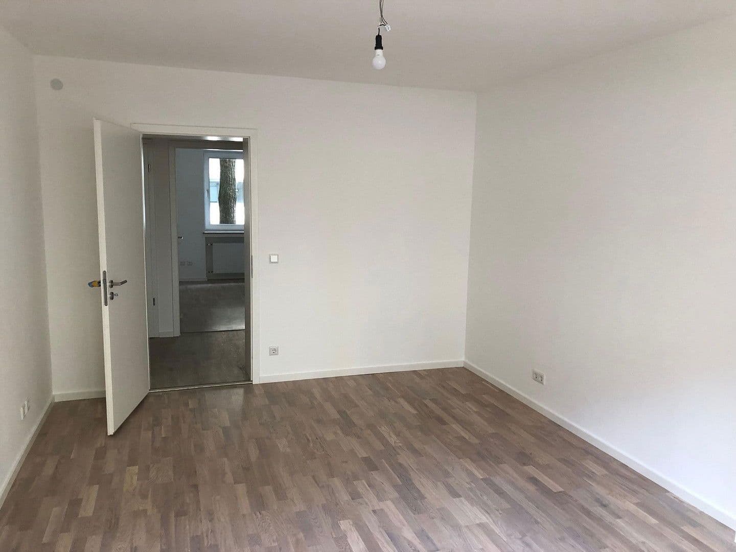Predaj bytu 3-izbový 81 m², Prinzregentenstr. 154, München, Bavorsko Predaj bytu 3-izbový 81 m², Prinzregentenstr. 154, München, Bavorsko