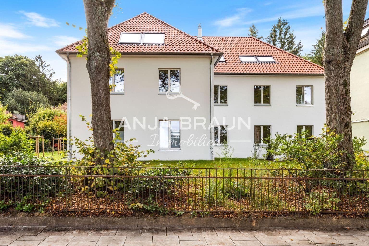 Prenájom bytu 2-izbový 77 m², Hamburg, Hamburg Prenájom bytu 2-izbový 77 m², Hamburg, Hamburg