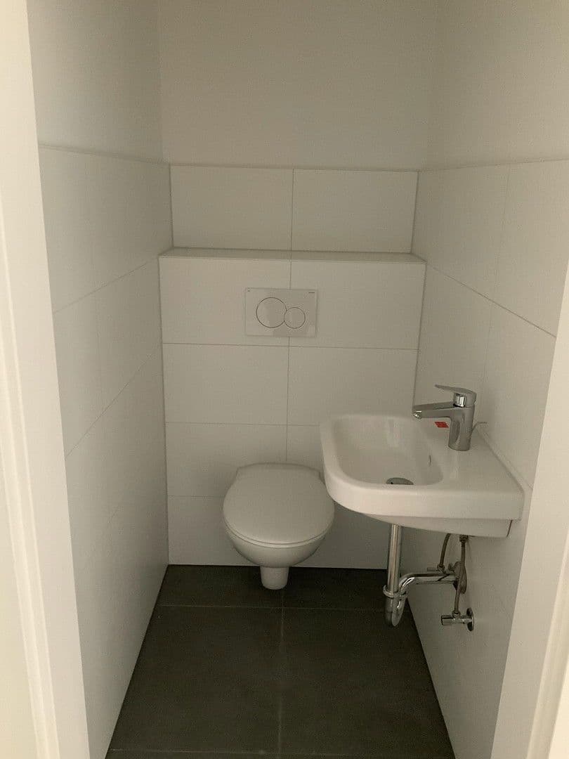 Prenájom bytu 3-izbový 84 m², Ahornweg 4-18, Hamm (Sieg), Porýnie-Falcko Prenájom bytu 3-izbový 84 m², Ahornweg 4-18, Hamm (Sieg), Porýnie-Falcko