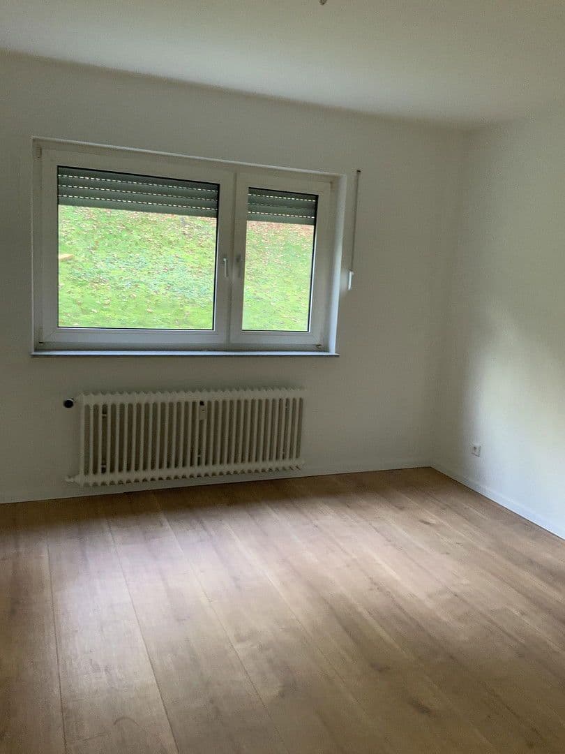 Prenájom bytu 3-izbový 84 m², Ahornweg 4-18, Hamm (Sieg), Porýnie-Falcko Prenájom bytu 3-izbový 84 m², Ahornweg 4-18, Hamm (Sieg), Porýnie-Falcko
