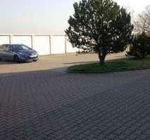 Prenájom bytu 4-izbový 94 m², Bahraer Straße 14, Hirschstein, Sasko Prenájom bytu 4-izbový 94 m², Bahraer Straße 14, Hirschstein, Sasko