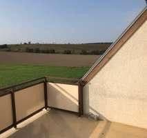 Prenájom bytu 4-izbový 94 m², Bahraer Straße 14, Hirschstein, Sasko Prenájom bytu 4-izbový 94 m², Bahraer Straße 14, Hirschstein, Sasko