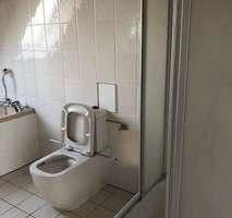 Prenájom bytu 4-izbový 94 m², Bahraer Straße 14, Hirschstein, Sasko Prenájom bytu 4-izbový 94 m², Bahraer Straße 14, Hirschstein, Sasko