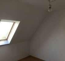 Prenájom bytu 4-izbový 94 m², Bahraer Straße 14, Hirschstein, Sasko Prenájom bytu 4-izbový 94 m², Bahraer Straße 14, Hirschstein, Sasko