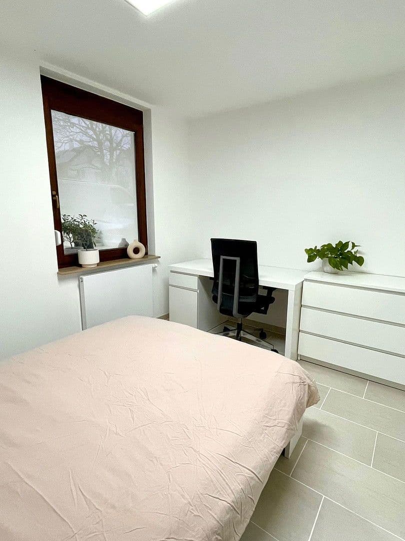 Prenájom bytu 2-izbový 45 m², Hauptstraße, Stuttgart, Bádensko-Wurttembersko Prenájom bytu 2-izbový 45 m², Hauptstraße, Stuttgart, Bádensko-Wurttembersko