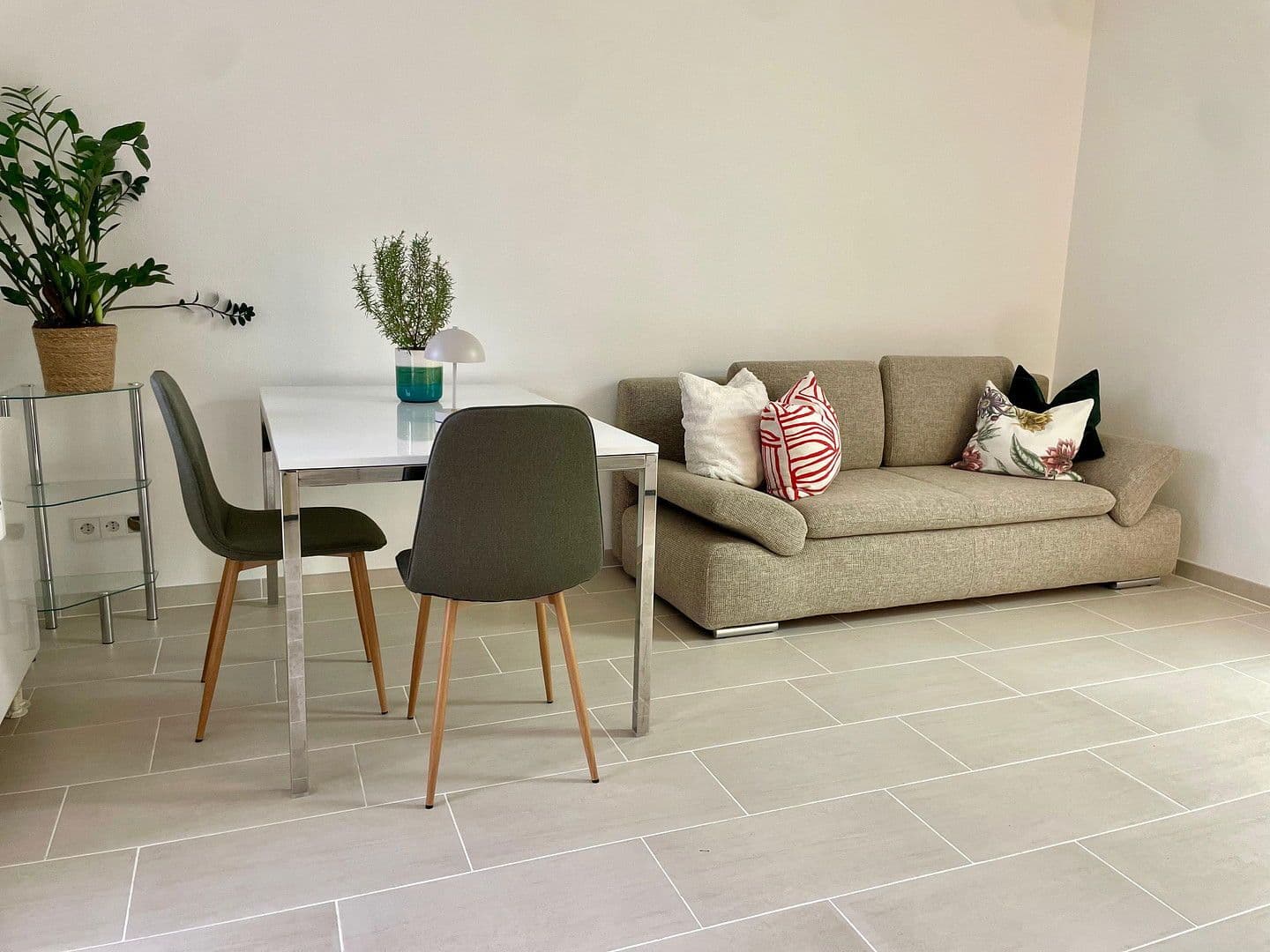 Prenájom bytu 2-izbový 45 m², Hauptstraße, Stuttgart, Bádensko-Wurttembersko Prenájom bytu 2-izbový 45 m², Hauptstraße, Stuttgart, Bádensko-Wurttembersko