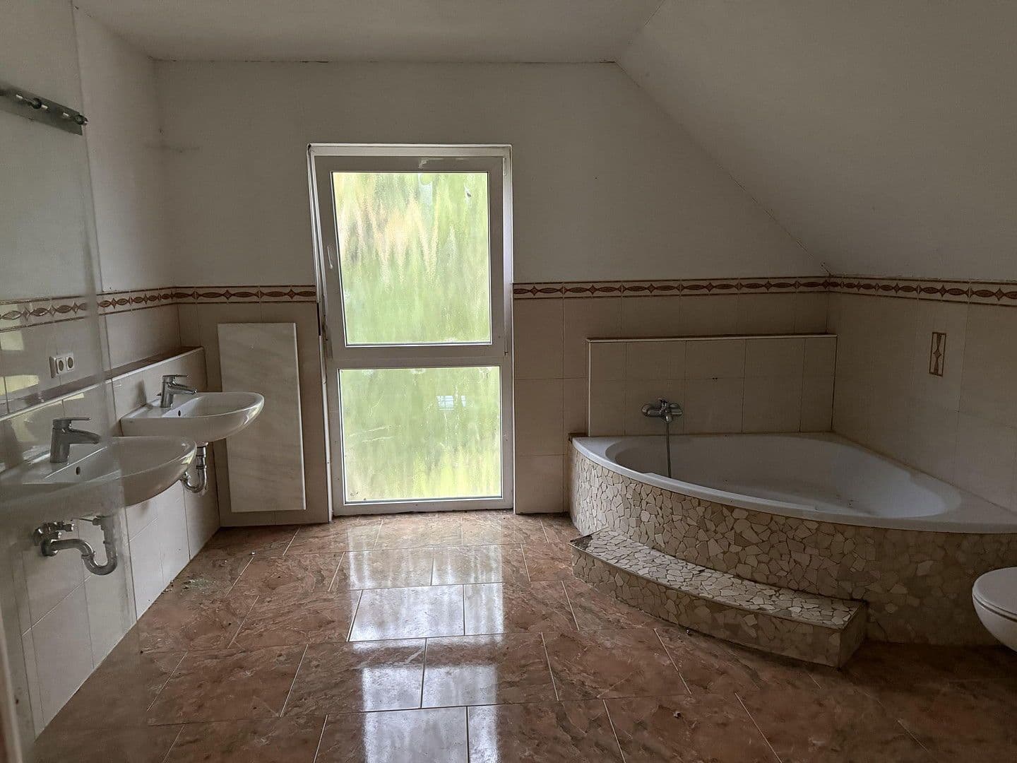 Predaj domu 150 m², pozemek 730 m², Schechingen, Bádensko-Wurttembersko Predaj domu 150 m², pozemek 730 m², Schechingen, Bádensko-Wurttembersko