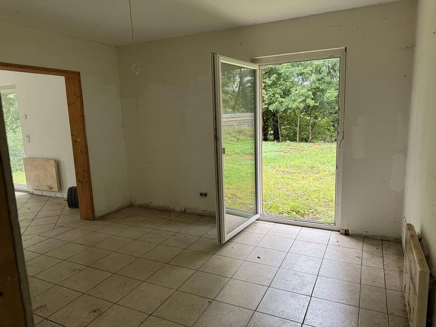 Predaj domu 150 m², pozemek 730 m², Schechingen, Bádensko-Wurttembersko Predaj domu 150 m², pozemek 730 m², Schechingen, Bádensko-Wurttembersko