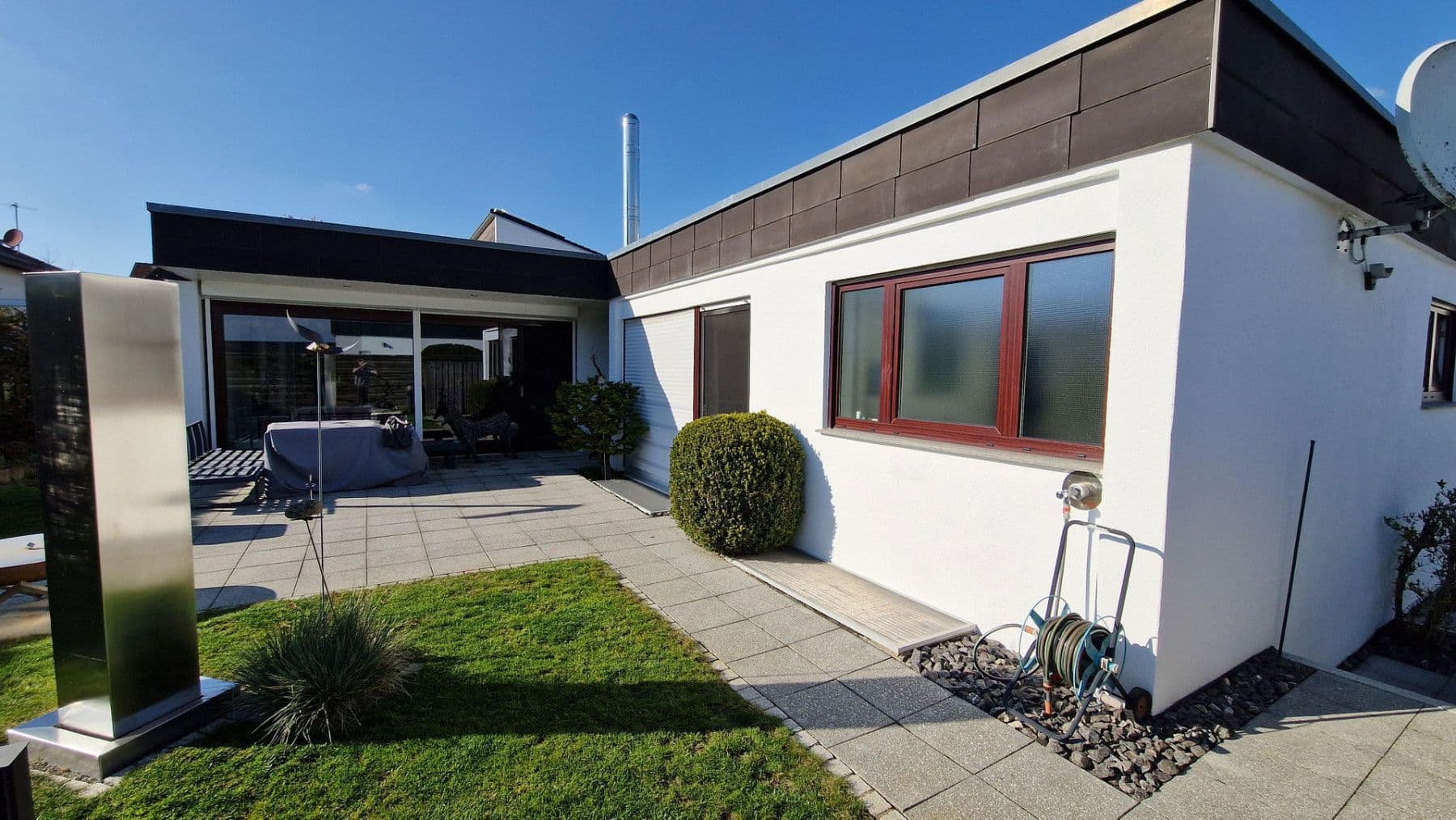 Predaj domu 140 m², pozemek 370 m², Herrenberg, Bádensko-Wurttembersko Predaj domu 140 m², pozemek 370 m², Herrenberg, Bádensko-Wurttembersko