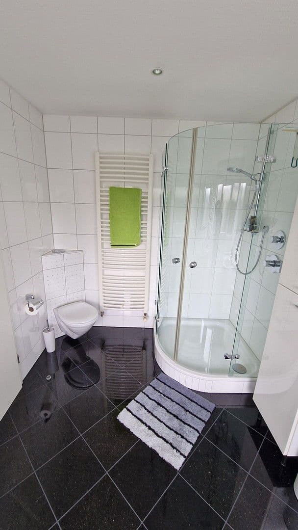 Predaj domu 140 m², pozemek 370 m², Herrenberg, Bádensko-Wurttembersko Predaj domu 140 m², pozemek 370 m², Herrenberg, Bádensko-Wurttembersko