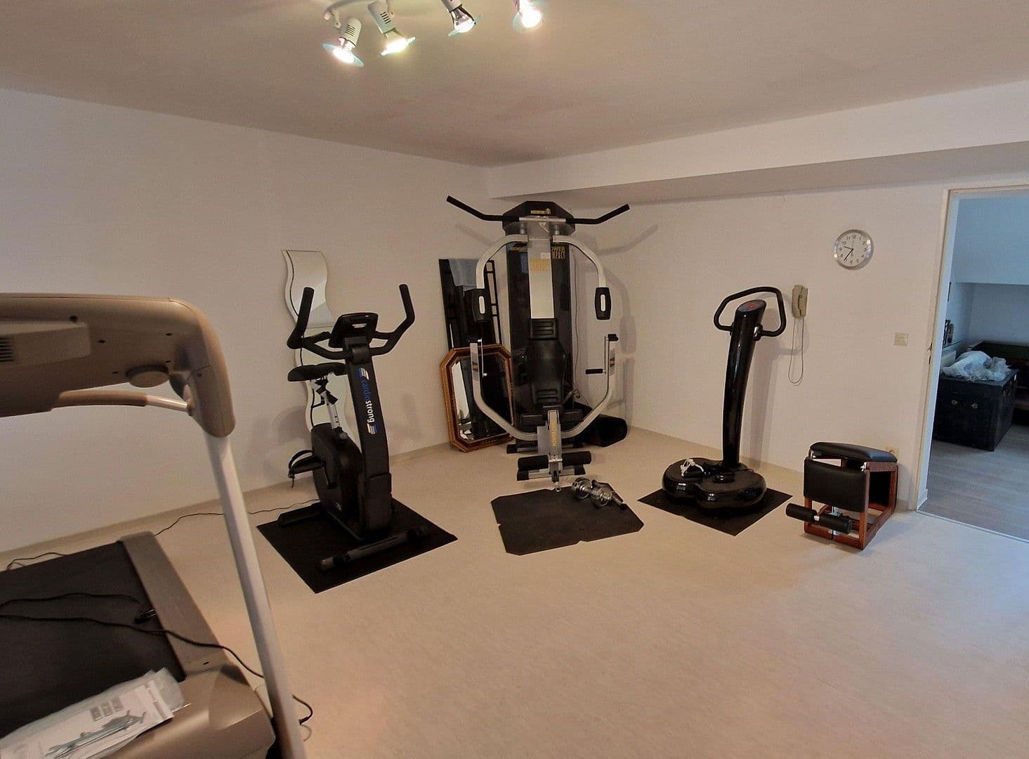 Predaj domu 140 m², pozemek 370 m², Herrenberg, Bádensko-Wurttembersko Predaj domu 140 m², pozemek 370 m², Herrenberg, Bádensko-Wurttembersko