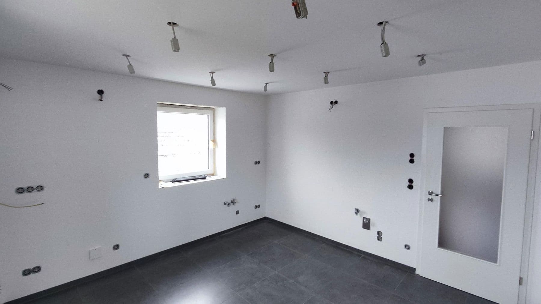 Prenájom bytu 3-izbový 91 m², Au in der Hallertau, Bavorsko Prenájom bytu 3-izbový 91 m², Au in der Hallertau, Bavorsko