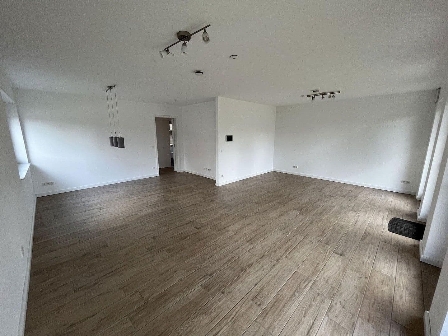 Prenájom bytu 3-izbový 86 m², Sottrum, Dolné Sasko Prenájom bytu 3-izbový 86 m², Sottrum, Dolné Sasko