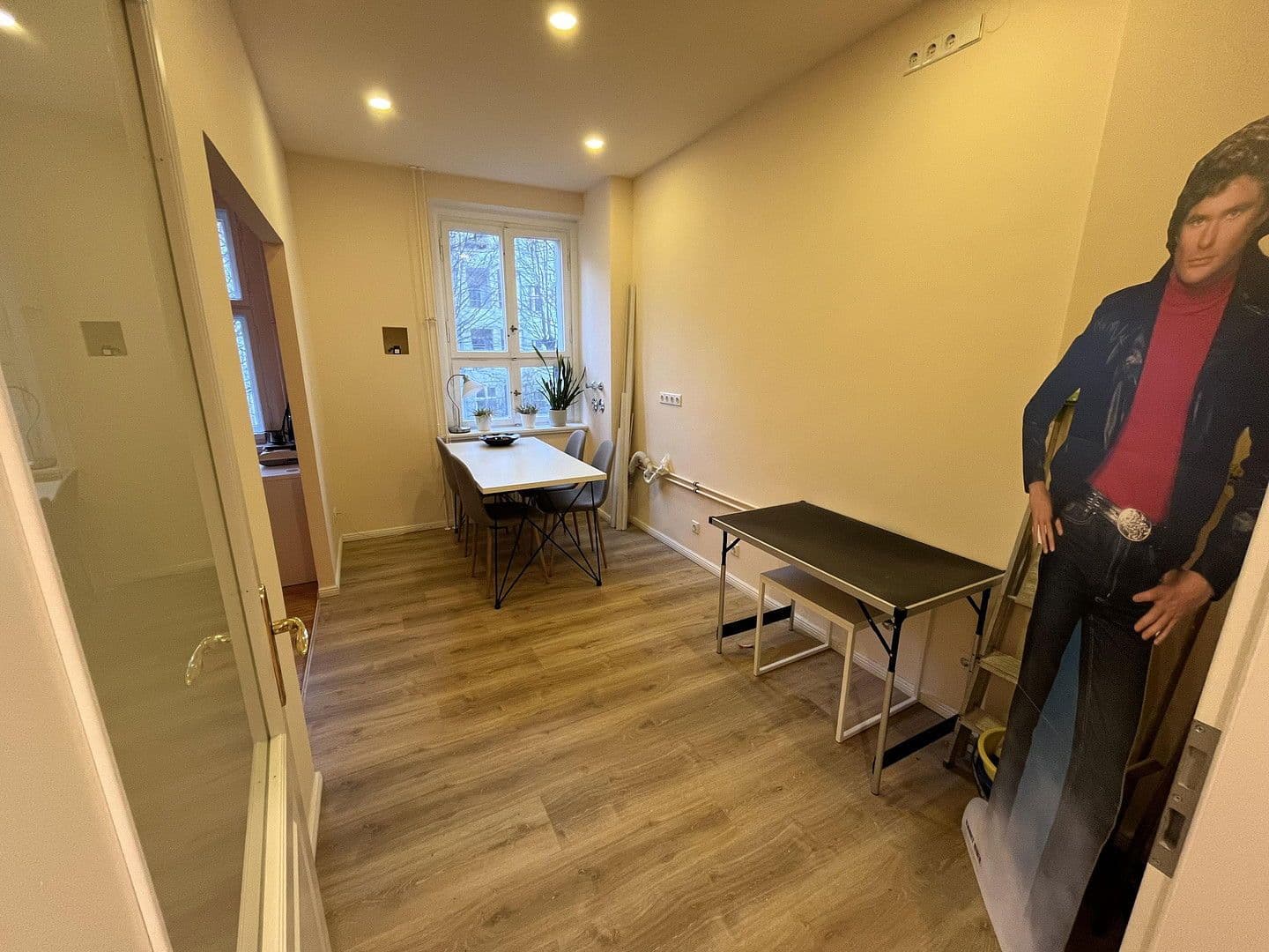 Prenájom bytu 2-izbový 49 m², Berlin, Berlín Prenájom bytu 2-izbový 49 m², Berlin, Berlín