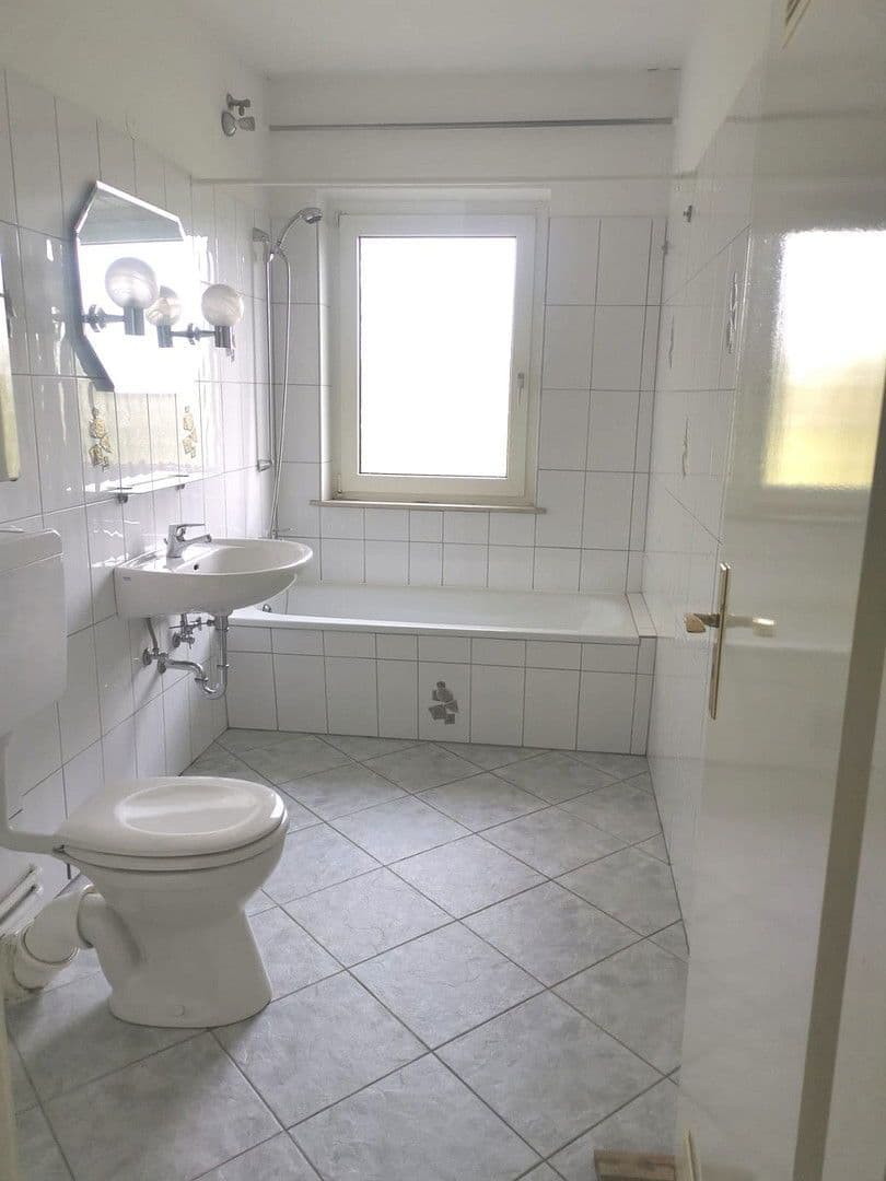 Prenájom bytu 2-izbový 60 m², Wuppertal, Severné Porýnie - Westfálsko Prenájom bytu 2-izbový 60 m², Wuppertal, Severné Porýnie - Westfálsko