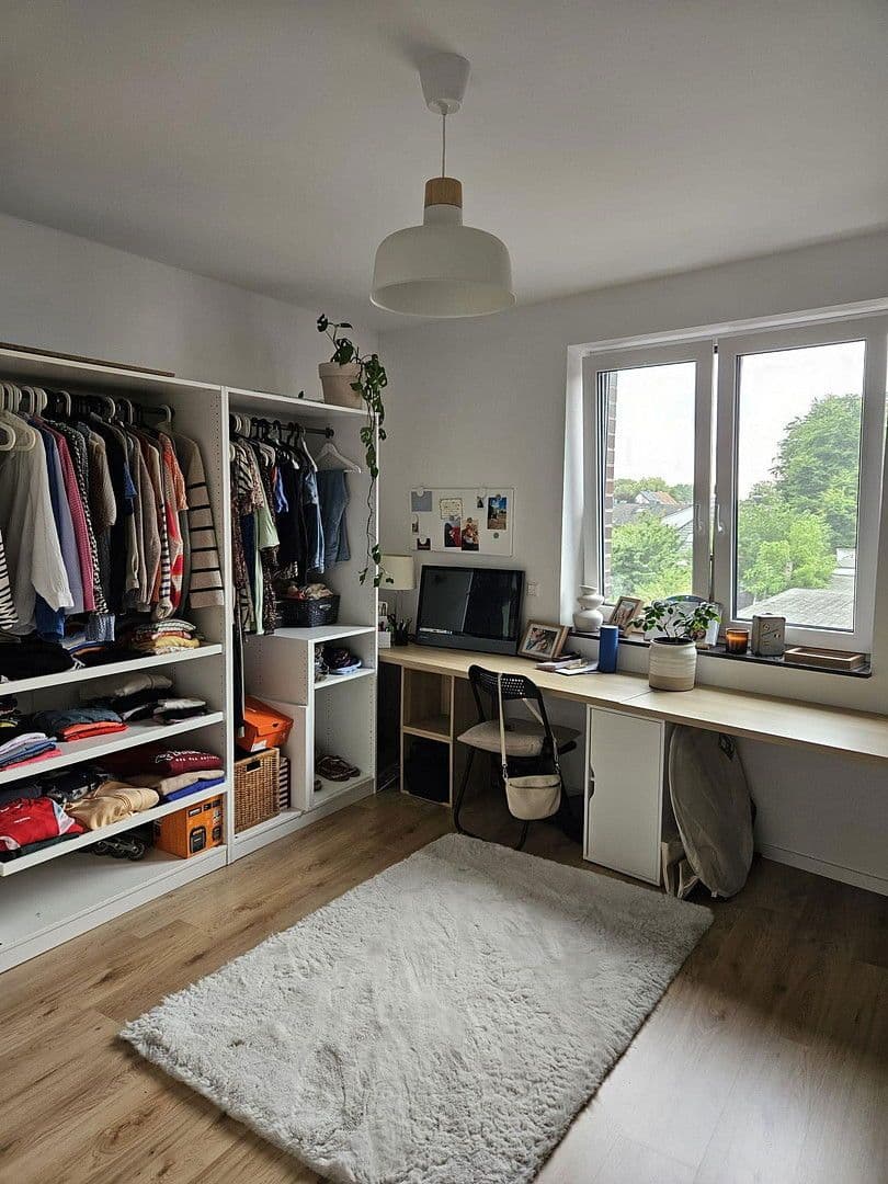 Prenájom bytu 3-izbový 88 m², Lehrte, Dolné Sasko Prenájom bytu 3-izbový 88 m², Lehrte, Dolné Sasko