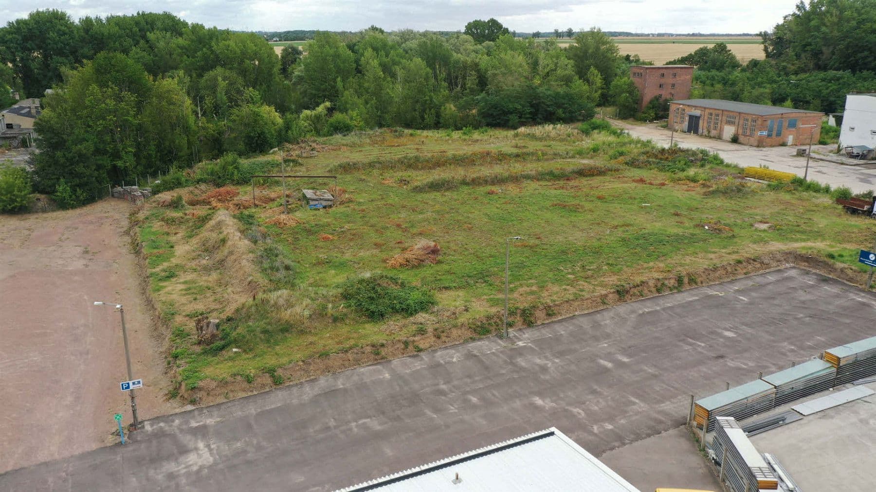 Prenájom nebytového priestoru 91.000 m², Kreisstraße 48, Wettin-Löbejün, Sasko-Anhaltsko Prenájom nebytového priestoru 91.000 m², Kreisstraße 48, Wettin-Löbejün, Sasko-Anhaltsko