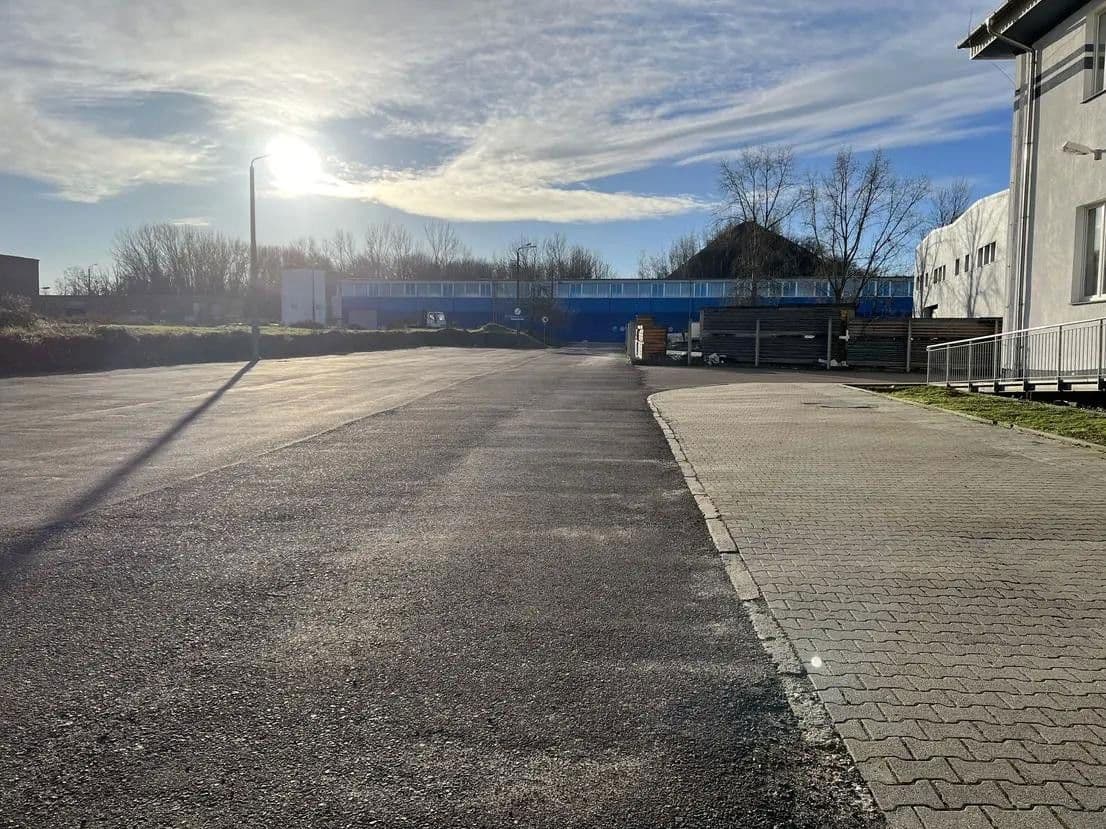 Prenájom nebytového priestoru 91.000 m², Kreisstraße 48, Wettin-Löbejün, Sasko-Anhaltsko Prenájom nebytového priestoru 91.000 m², Kreisstraße 48, Wettin-Löbejün, Sasko-Anhaltsko