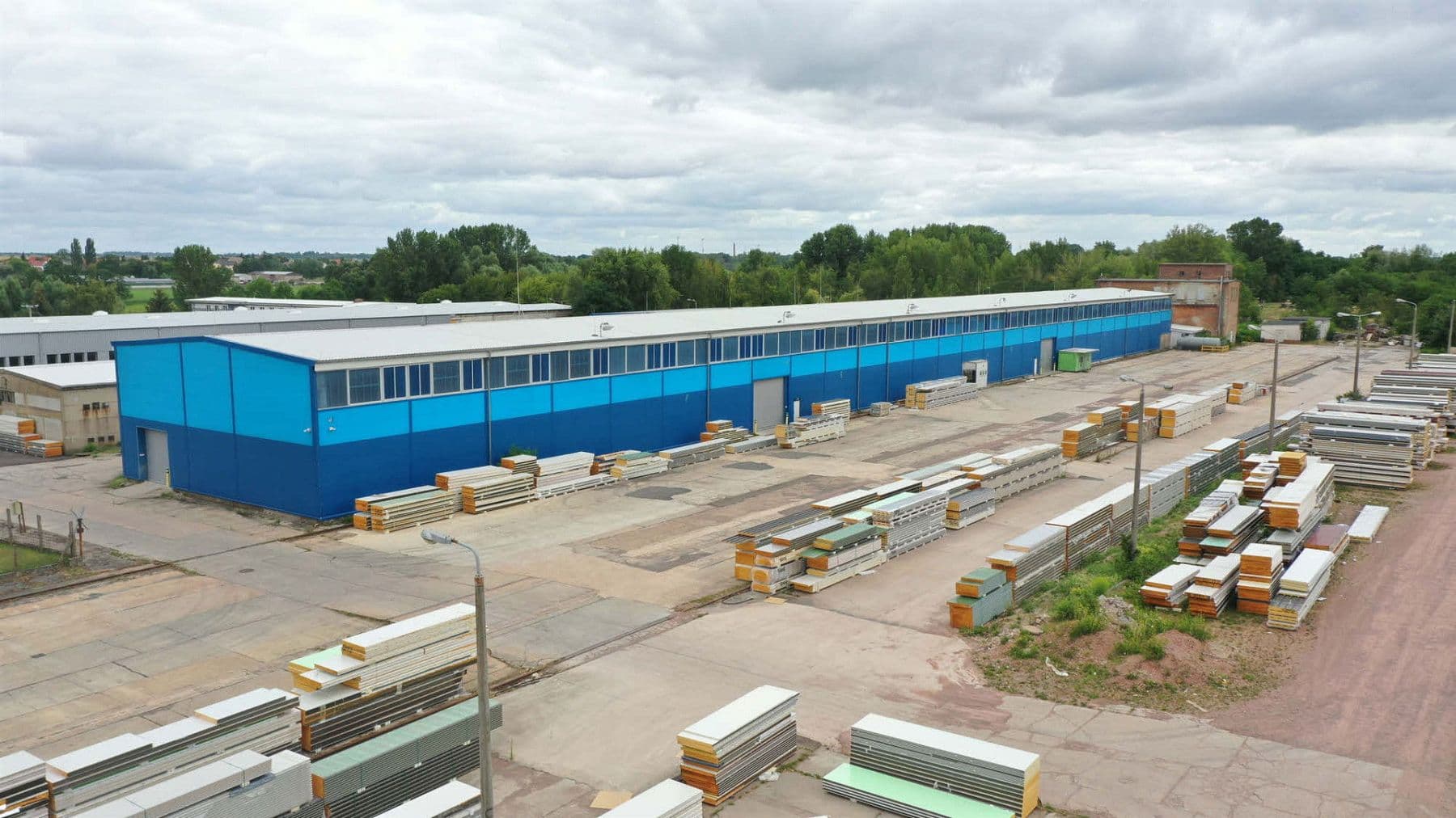 Prenájom nebytového priestoru 91.000 m², Kreisstraße 48, Wettin-Löbejün, Sasko-Anhaltsko Prenájom nebytového priestoru 91.000 m², Kreisstraße 48, Wettin-Löbejün, Sasko-Anhaltsko