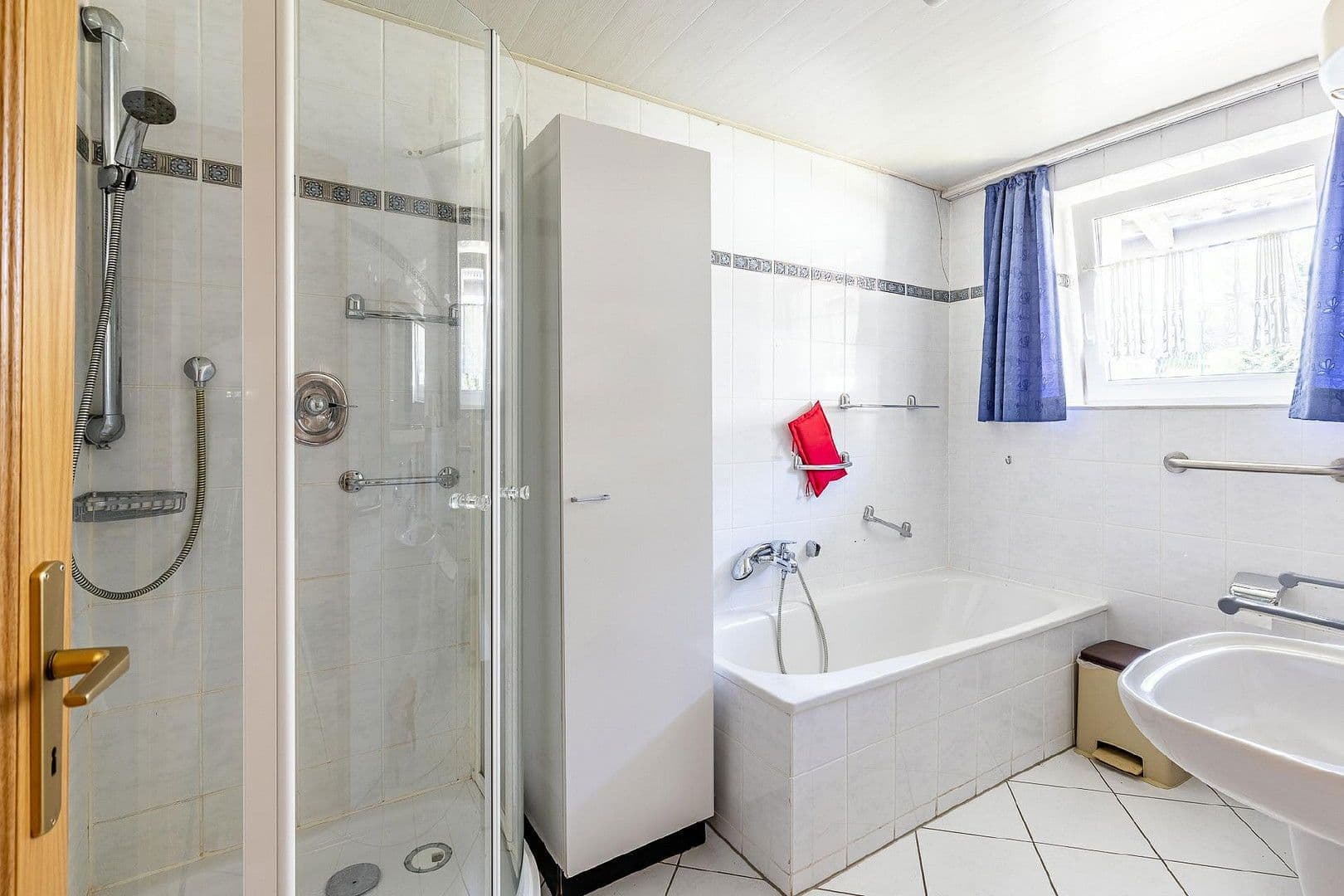 Predaj domu 232 m², pozemek 1.554 m², Schmittstr. 51, Bonn, Severné Porýnie - Westfálsko Predaj domu 232 m², pozemek 1.554 m², Schmittstr. 51, Bonn, Severné Porýnie - Westfálsko