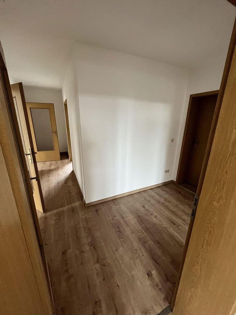 Prenájom bytu 3-izbový 75 m², Jacobstraße 17, Zwickau, Sasko Prenájom bytu 3-izbový 75 m², Jacobstraße 17, Zwickau, Sasko