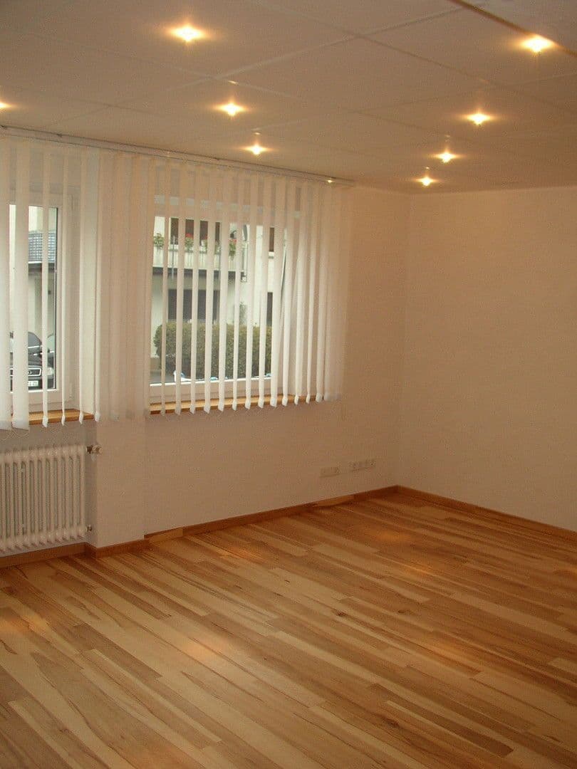 Prenájom kancelárie 92 m², Attendorn, Severné Porýnie - Westfálsko Prenájom kancelárie 92 m², Attendorn, Severné Porýnie - Westfálsko