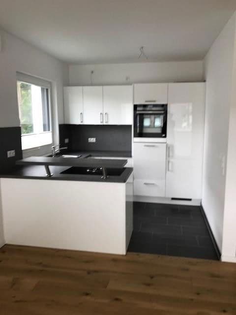 Prenájom bytu 3-izbový 106 m², Papenburg, Dolné Sasko Prenájom bytu 3-izbový 106 m², Papenburg, Dolné Sasko