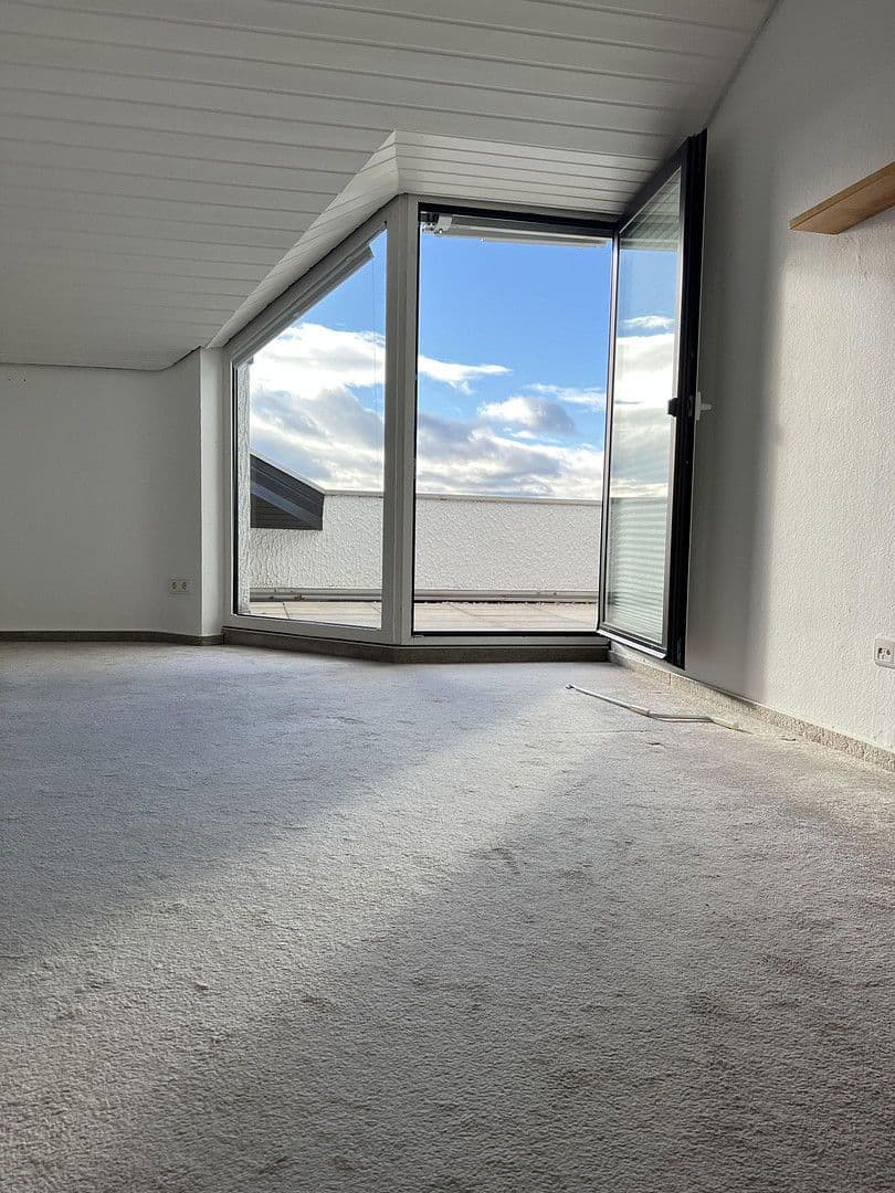 Prenájom bytu 3-izbový 135 m², Vallendar, Porýnie-Falcko Prenájom bytu 3-izbový 135 m², Vallendar, Porýnie-Falcko