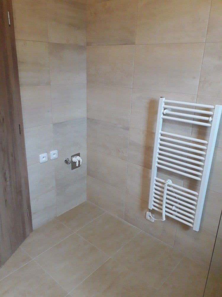 Prenájom bytu 3-izbový 76 m², Rýdlova, Říčany, Středočeský kraj Prenájom bytu 3-izbový 76 m², Rýdlova, Říčany, Středočeský kraj