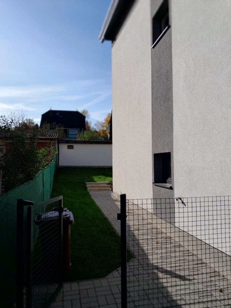 Prenájom bytu 3-izbový 76 m², Rýdlova, Říčany, Středočeský kraj Prenájom bytu 3-izbový 76 m², Rýdlova, Říčany, Středočeský kraj