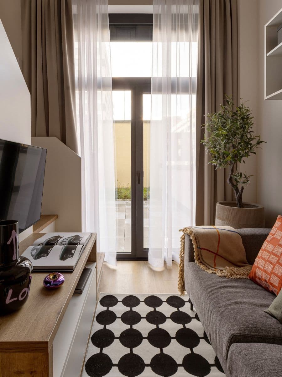 Prenájom bytu 1-izbový 33 m², Poděbradská, Praha, Praha Prenájom bytu 1-izbový 33 m², Poděbradská, Praha, Praha