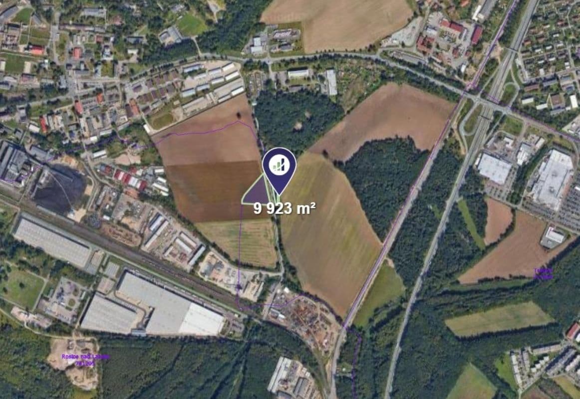 Predaj pozemku 3.308 m², Pardubice, Pardubický kraj Predaj pozemku 3.308 m², Pardubice, Pardubický kraj