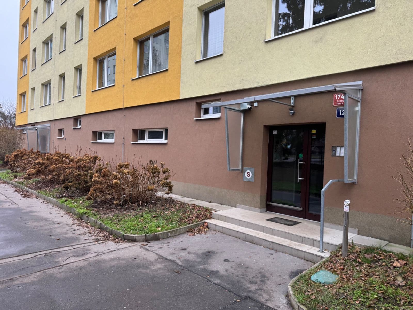 Prenájom bytu 1-izbový 38 m², Květnového vítězství, Praha, Praha Prenájom bytu 1-izbový 38 m², Květnového vítězství, Praha, Praha