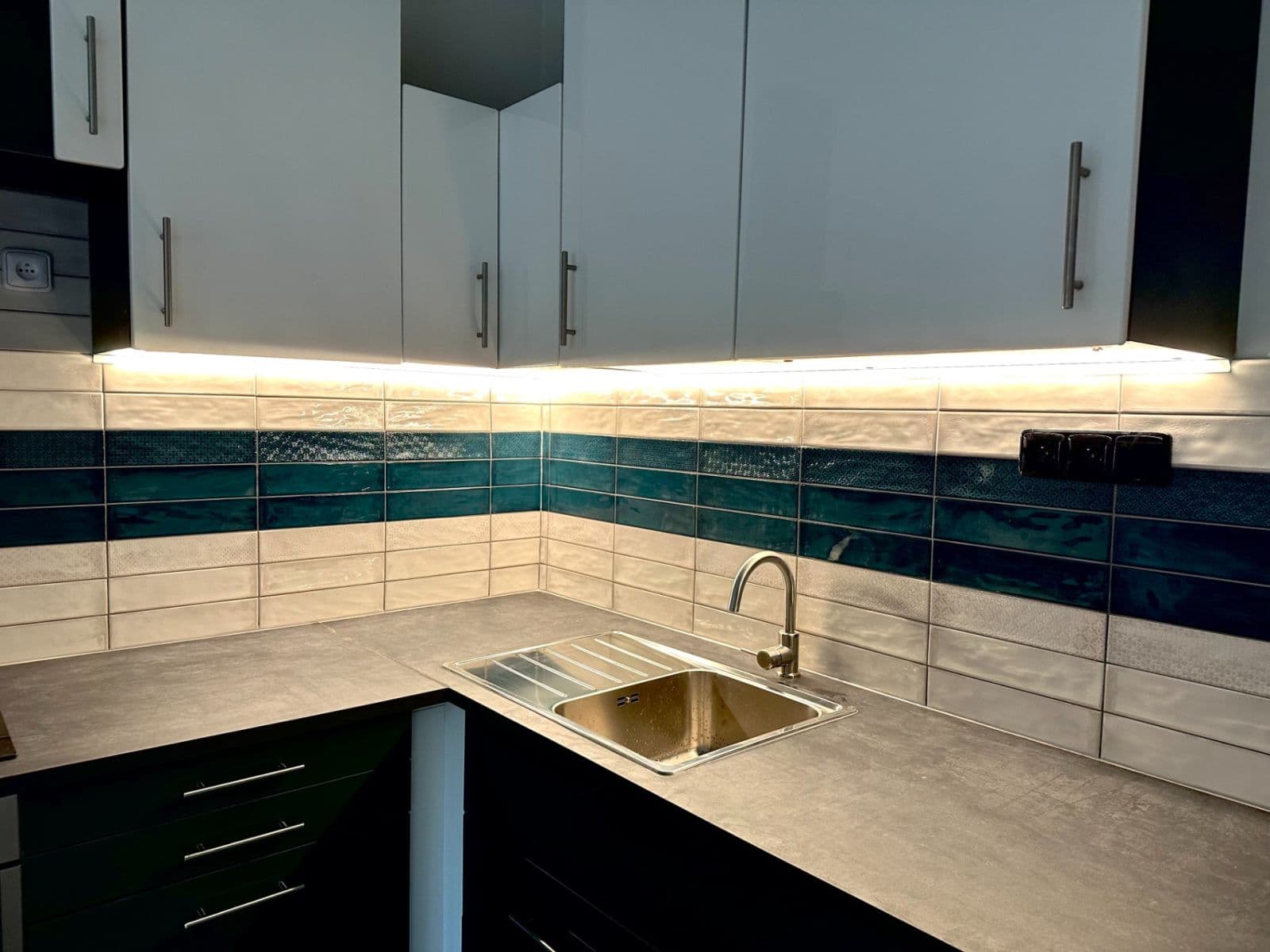 Prenájom bytu 2-izbový 45 m², Šlikova, Praha, Praha Prenájom bytu 2-izbový 45 m², Šlikova, Praha, Praha