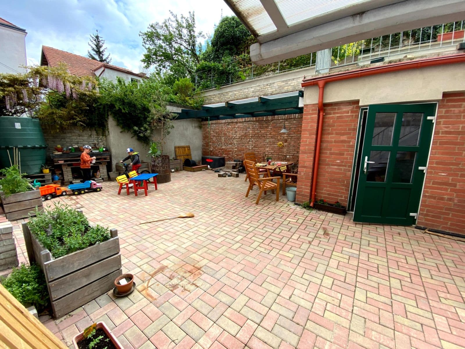 Prenájom bytu 2-izbový 45 m², Šlikova, Praha, Praha Prenájom bytu 2-izbový 45 m², Šlikova, Praha, Praha