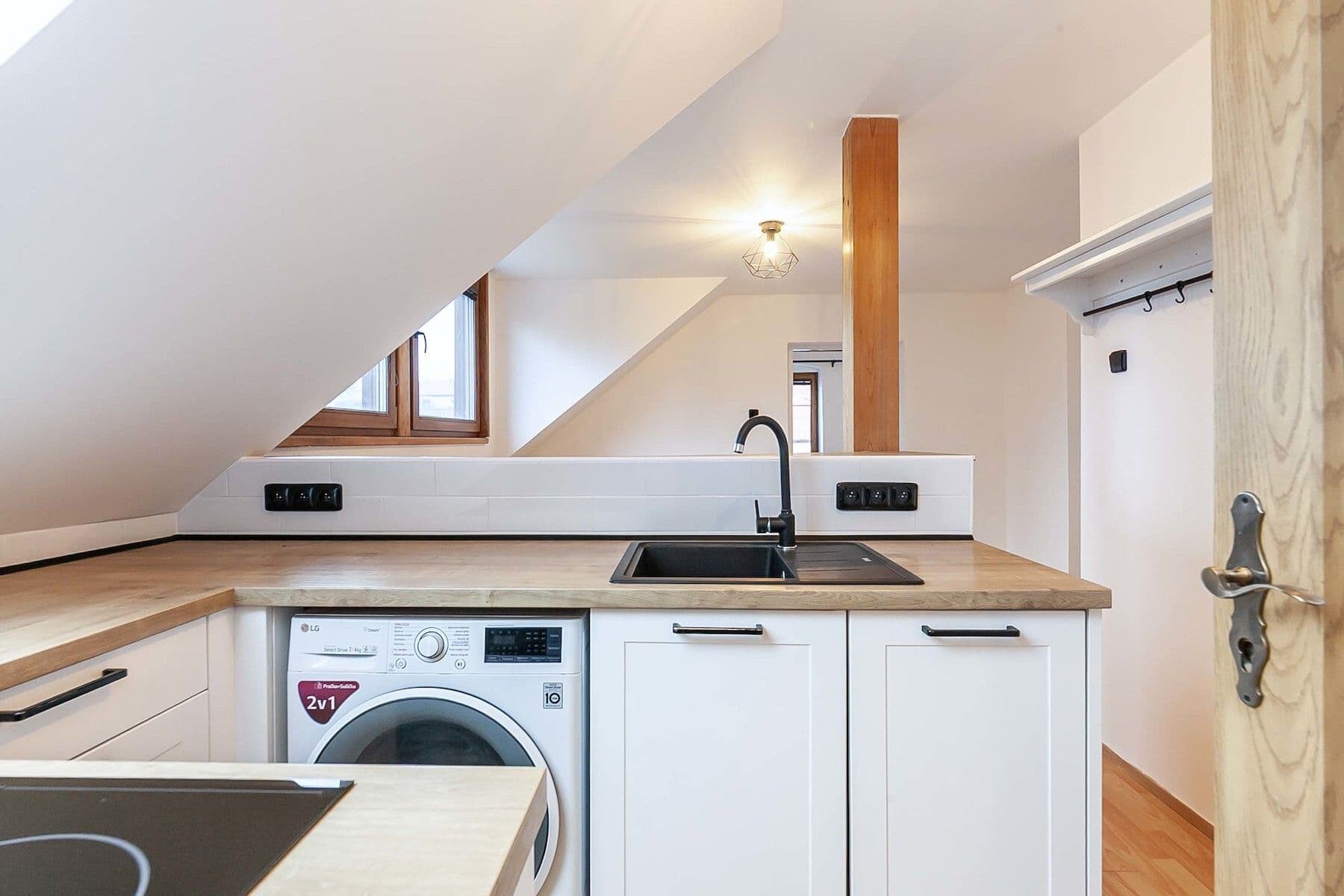 Predaj bytu 2-izbový 48 m², Karoliny Světlé, Liberec, Liberecký kraj Predaj bytu 2-izbový 48 m², Karoliny Světlé, Liberec, Liberecký kraj