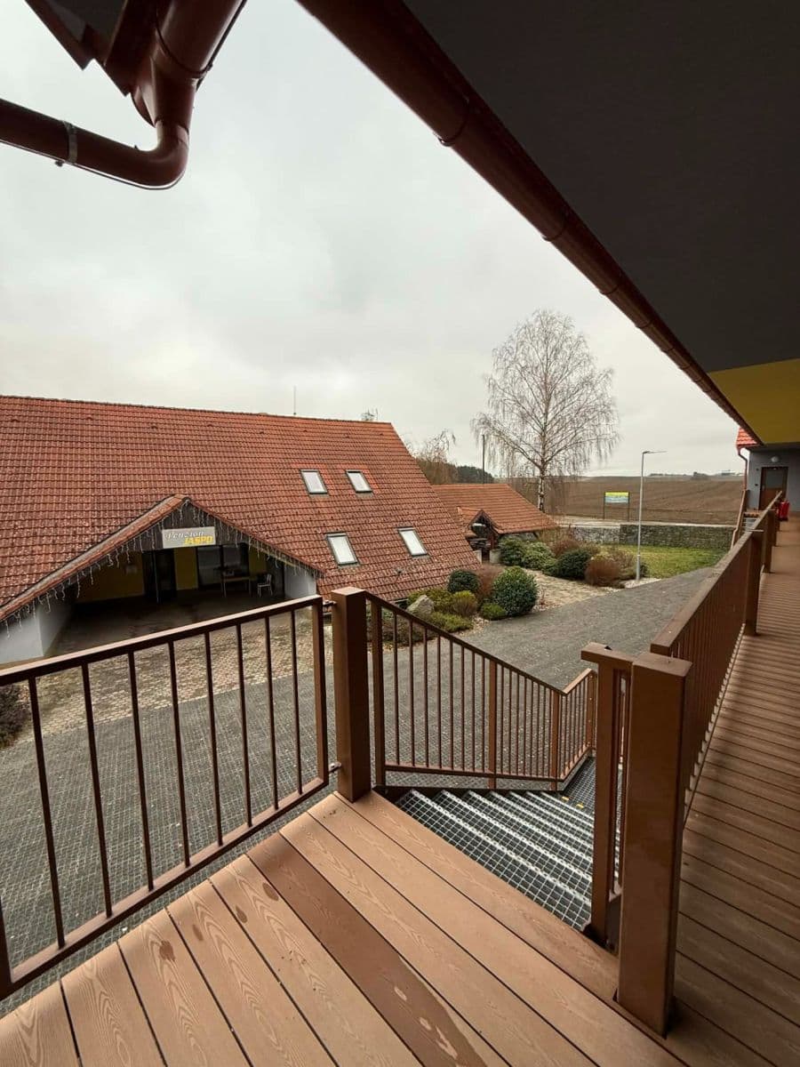 Prenájom bytu 1-izbový 32 m², Roudná, Jihočeský kraj Prenájom bytu 1-izbový 32 m², Roudná, Jihočeský kraj