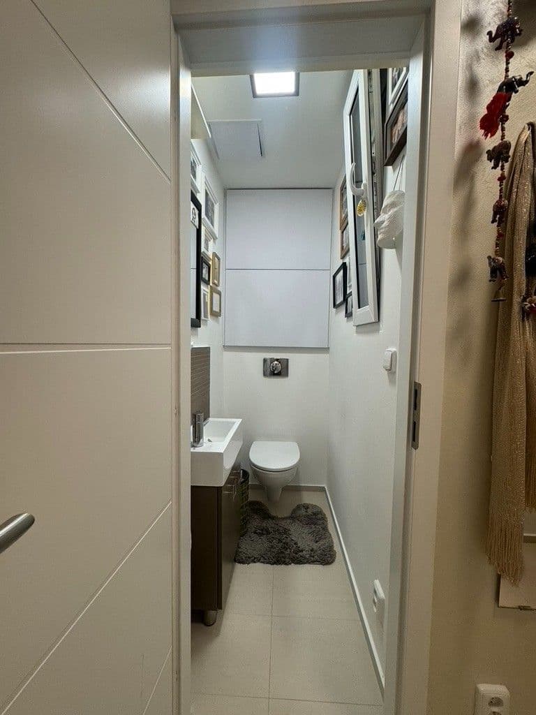 Prenájom bytu 2-izbový 45 m², Chaberská, Praha, Praha Prenájom bytu 2-izbový 45 m², Chaberská, Praha, Praha