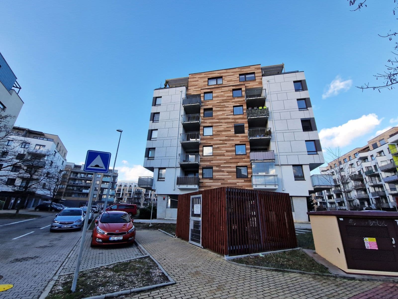 Prenájom bytu 1-izbový 32 m², Makedonská, Praha, Praha Prenájom bytu 1-izbový 32 m², Makedonská, Praha, Praha