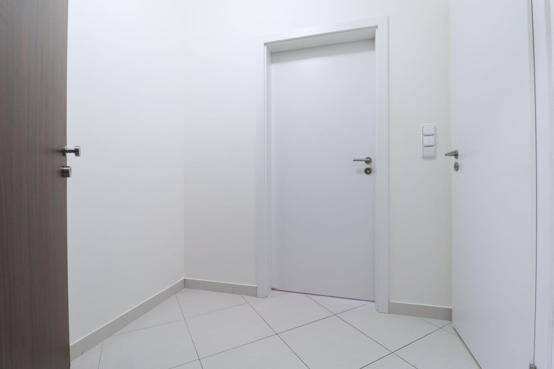 Prenájom bytu 1-izbový 32 m², Makedonská, Praha, Praha Prenájom bytu 1-izbový 32 m², Makedonská, Praha, Praha