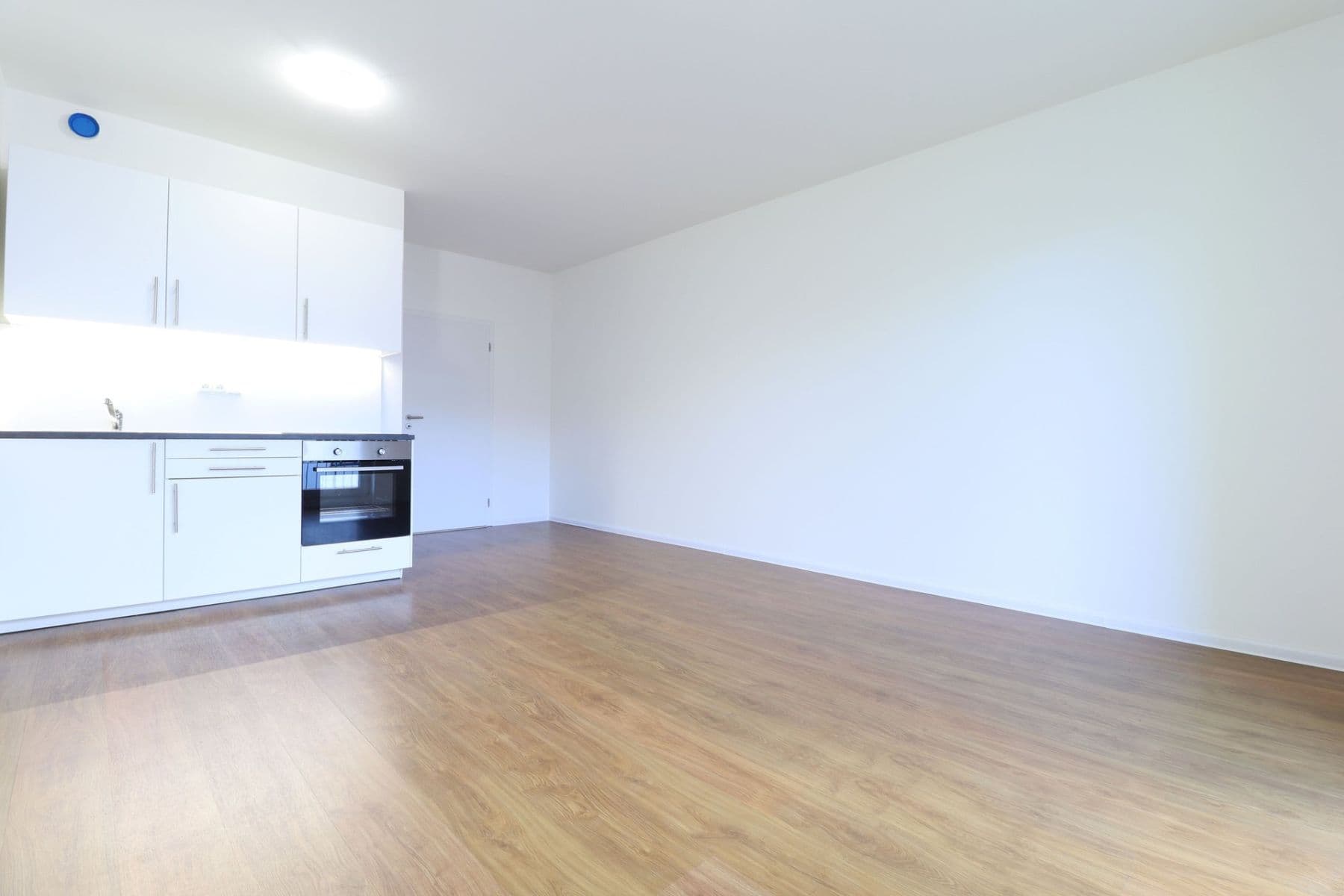Prenájom bytu 1-izbový 32 m², Makedonská, Praha, Praha Prenájom bytu 1-izbový 32 m², Makedonská, Praha, Praha