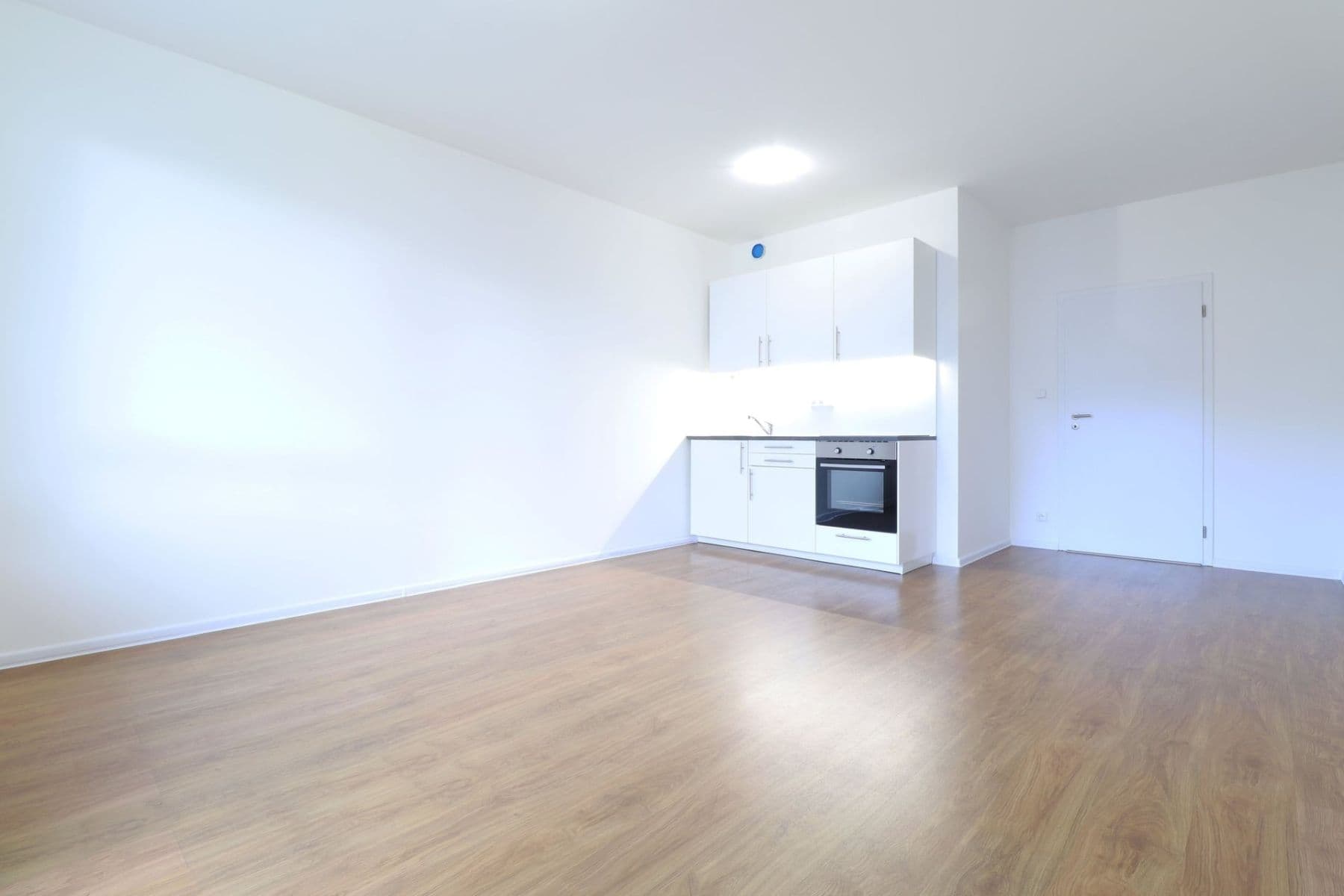 Prenájom bytu 1-izbový 32 m², Makedonská, Praha, Praha Prenájom bytu 1-izbový 32 m², Makedonská, Praha, Praha