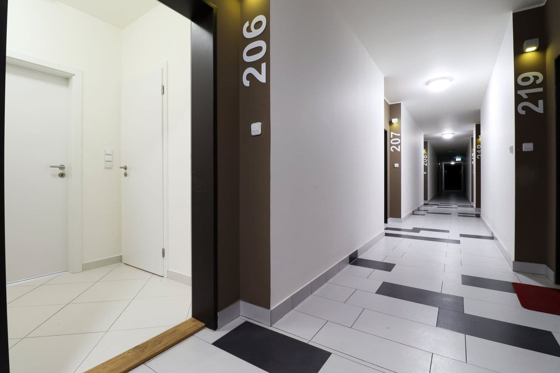 Prenájom bytu 1-izbový 32 m², Makedonská, Praha, Praha Prenájom bytu 1-izbový 32 m², Makedonská, Praha, Praha