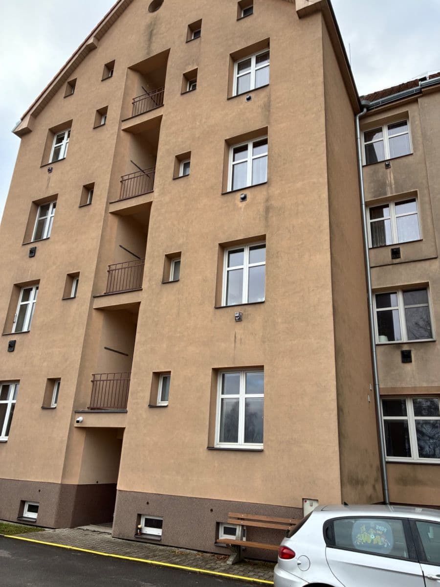 Prenájom bytu 1-izbový 50 m², Jiráskova, Jihlava, Kraj Vysočina Prenájom bytu 1-izbový 50 m², Jiráskova, Jihlava, Kraj Vysočina